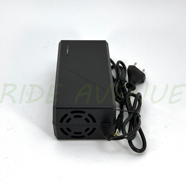 Зарядний пристрій 42V 5A DC C36V5ADC фото